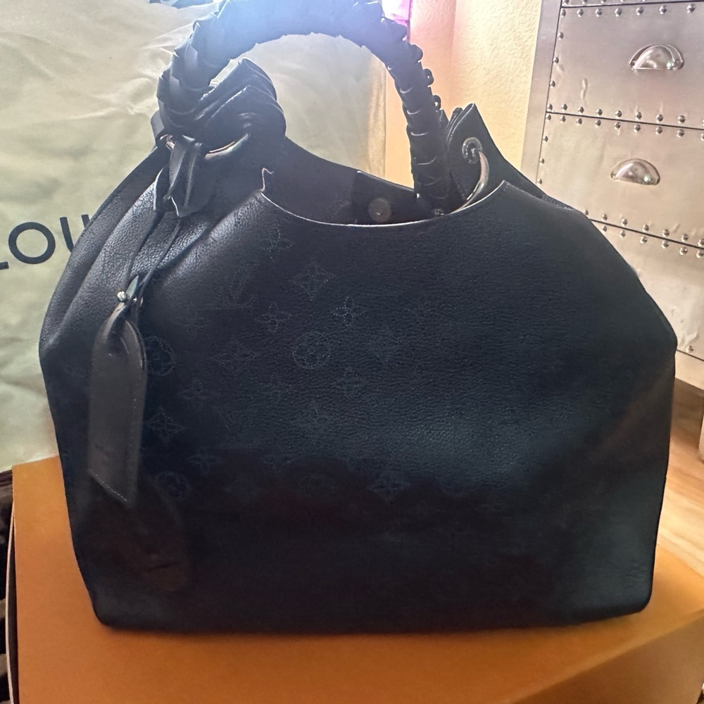 Louis Vuitton Empreinte Mahina Hobo - NEVER USED!